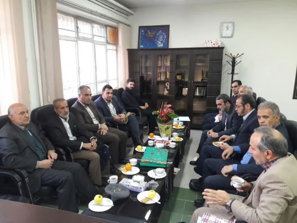 در دانشگاه فرهنگیان استان مرکزی برگزار شد

نشست مشترک سرپرست دانشگاه فرهنگیان با رئیس مجمع خیرین استان و مسولین آموزش و پرورش  2