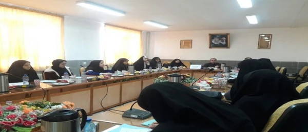 نشست مسئولین دانشگاه فرهنگیان استان مرکزی با دبیران کانونها و انجمنها 2