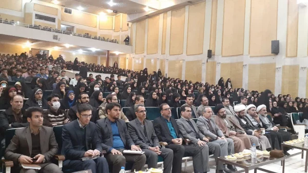 مراسم گرامیداشت روز دانشجو در دانشگاه فرهنگیان استان مرکزی برگزار شد. 7