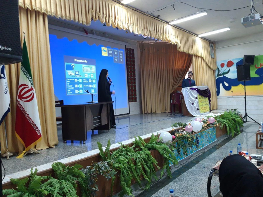 همایش بزرگداشت روز جهانی معلولان در پردیس زینب کبری برگزار شد. 3