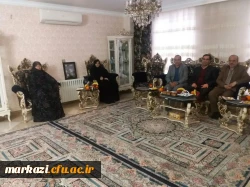 دیدار سرپرست دانشگاه فرهنگیان استان مرکزی با خانواده های معظم شهیدان انصاری 3