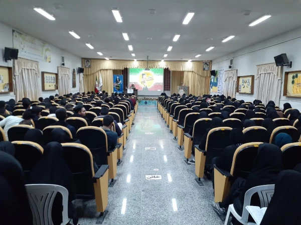 نشست «جریان شناسی سیاسی در نظام تعلیم و تربیت» به مناسبت حماسه 9 دی برگزار شد. 6