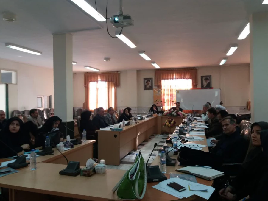 دوره ی بازآموزی مدرسان کارورزی پردیس های دانشگاه فرهنگیان استان مرکزی برگزار شد. 4