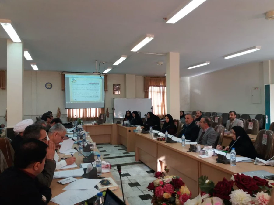 دوره ی بازآموزی مدرسان کارورزی پردیس های دانشگاه فرهنگیان استان مرکزی برگزار شد. 9