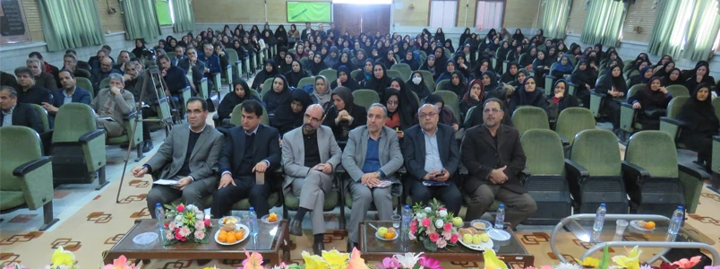 کارورزی پیوند بین نظریه و عمل است 2