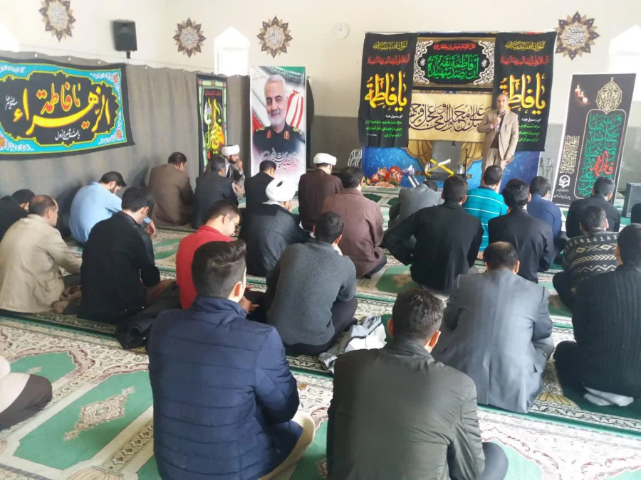 سردار سلیمانی مظهر حیات طیبه بود. 3