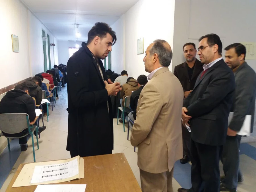 بازدید سرپرست دانشگاه فرهنگیان استان مرکزی از حوزه امتحانی 3