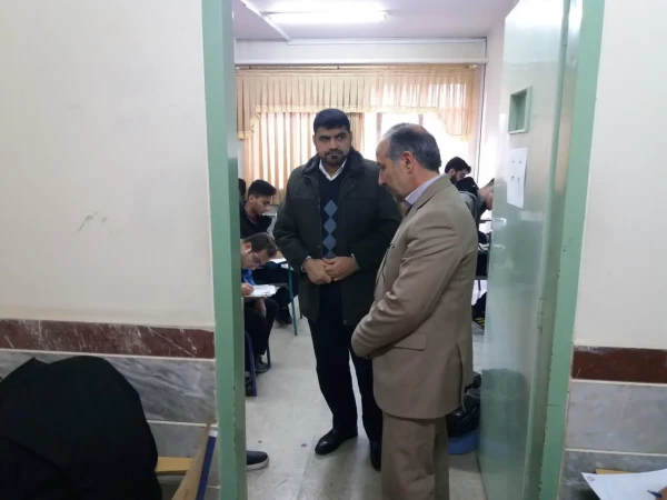 بازدید سرپرست دانشگاه فرهنگیان استان مرکزی از حوزه امتحانی 5