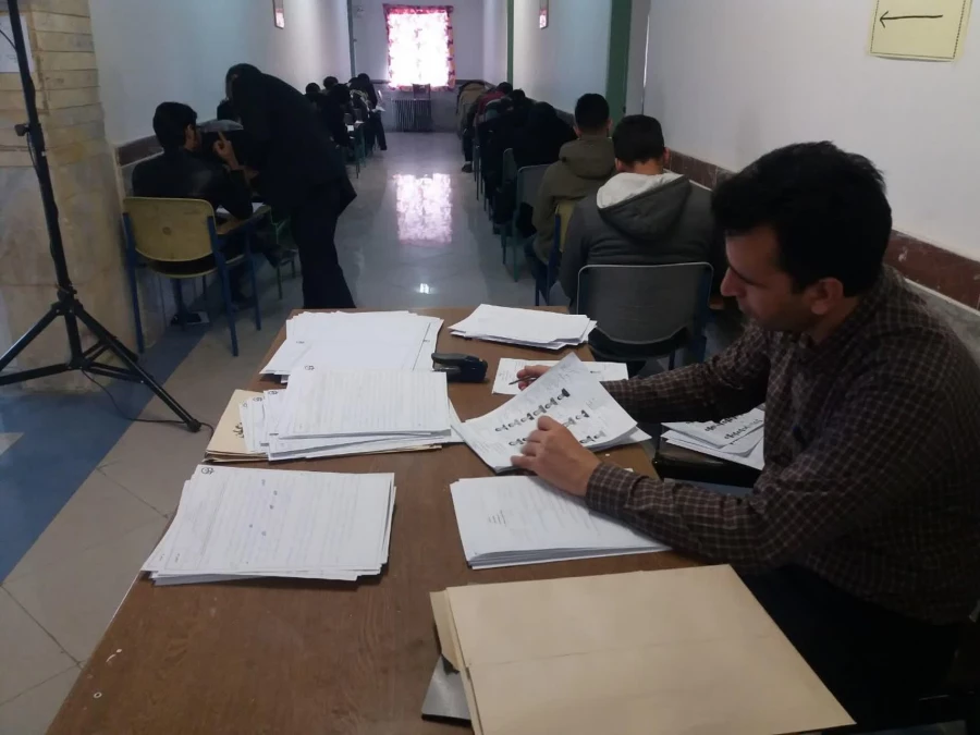 بازدید سرپرست دانشگاه فرهنگیان استان مرکزی از حوزه امتحانی 7