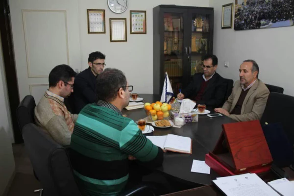 وظیفه دانشگاه پاسخگویی به نیازهای علمی و پژوهشی است 3