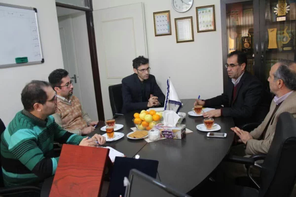 وظیفه دانشگاه پاسخگویی به نیازهای علمی و پژوهشی است 4