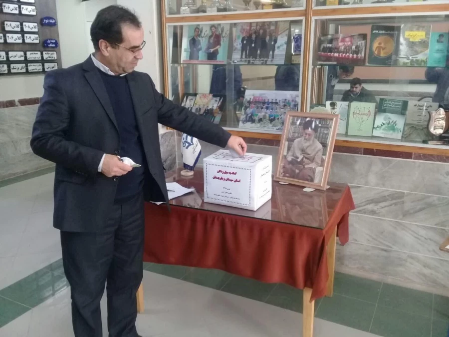 جمع آوری کمک های دانشگاه فرهنگیان به سیل زدگان استان سیستان و بلوچستان 3