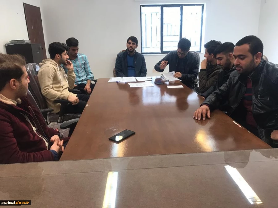 نشست توجیهی دانشجویان داوطلب کار دانشجویی
 2