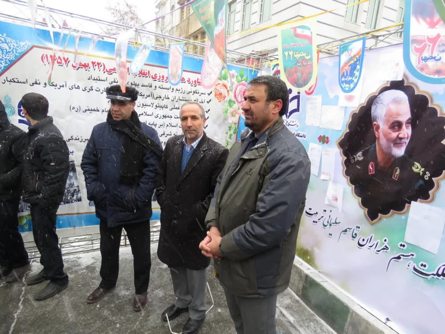 حضور دانشگاهیان دانشگاه فرهنگیان استان مرکزی در راهپیمایی ۲۲ بهمن 13