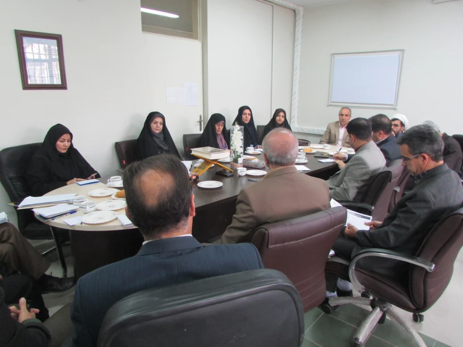 اگر ارتباطات درست باشد می تواند از آسیب جلوگیری کند 4