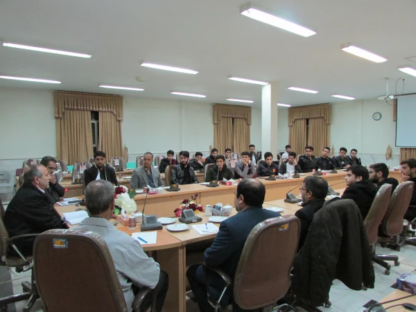 تلاش حوزه ی دانشجویی ایجاد یک وضعیت نسبتا مطلوب برای دانشجویان است 2