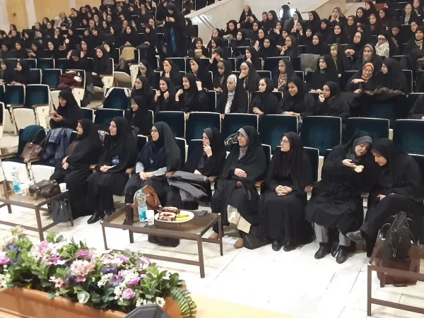 برگزاری مراسم جشن روز زن و ازدواج دانشجویی در دانشگاه فرهنگیان استان مرکزی 4