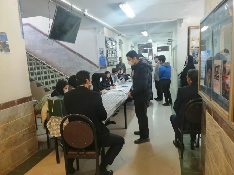 برای ادای دین به شهدا و انجام تکلیف در انتخابات شرکت کردیم 5