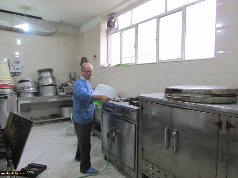 خوابگاه ها و فضاهای پردیس های دانشگاه فرهنگیان استان مرکزی پاکسازی و ضدعفونی شد 4