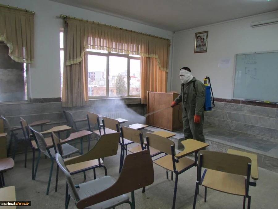 خوابگاه ها و فضاهای پردیس های دانشگاه فرهنگیان استان مرکزی پاکسازی و ضدعفونی شد 10