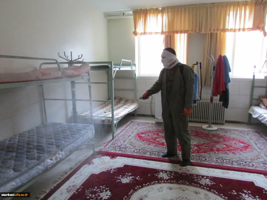 خوابگاه ها و فضاهای پردیس های دانشگاه فرهنگیان استان مرکزی پاکسازی و ضدعفونی شد 16