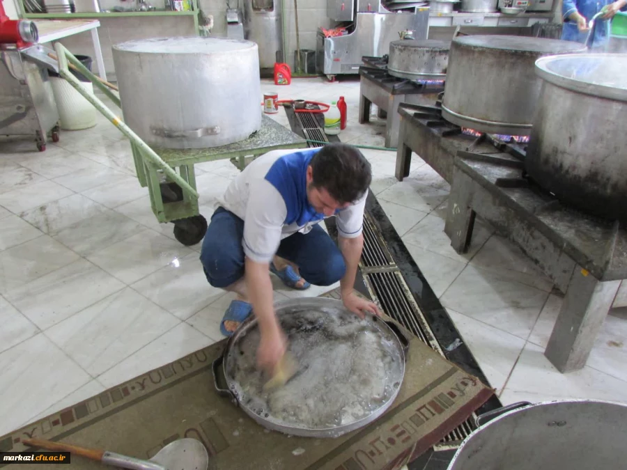 خوابگاه ها و فضاهای پردیس های دانشگاه فرهنگیان استان مرکزی پاکسازی و ضدعفونی شد 26