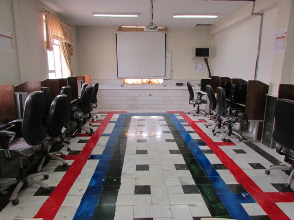 تجهیز و بروز رسانی سایت کامپیوتر پردیس شهید باهنر 4