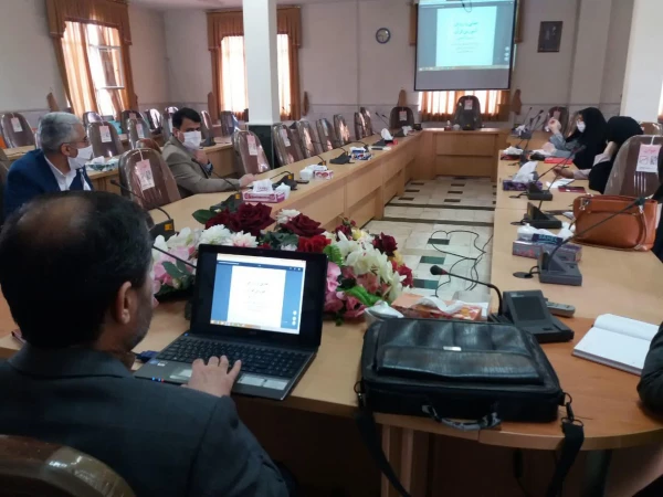 جلسه ی بررسی محتوای الکترونیکی تولید شده توسط اساتید 3