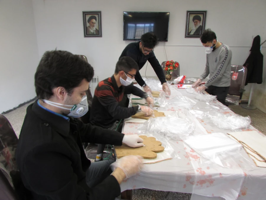 راه اندازی کارگاه تولید دستکش یکبار مصرف بهداشتی در پردیس شهید باهنر  3