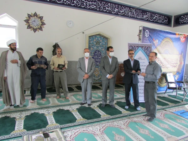 همزمان با فرا رسیدن ماه مبارک رمضان؛ مراسم حزب خوانی قرآن کریم برگزار می گردد 3