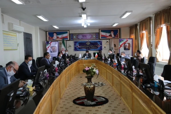 دانشگاه فرهنگیان نقش اساسی و مهم در توسعه ی حرفه ای معلمان دارد. 2