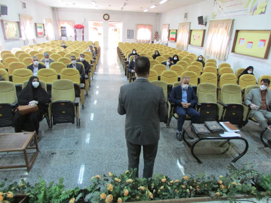 کارگاه خودباوری کارورزی در دانشگاه فرهنگیان استان مرکزی برگزار شد 4