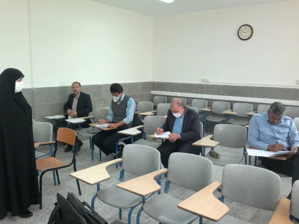 مسابقه کتابخوانی با عنوان « نامه امیرالمومنین به مالک اشتر» ویژه نگهبانان در دانشگاه فرهنگیان استان مرکزی برگزار شد. 3