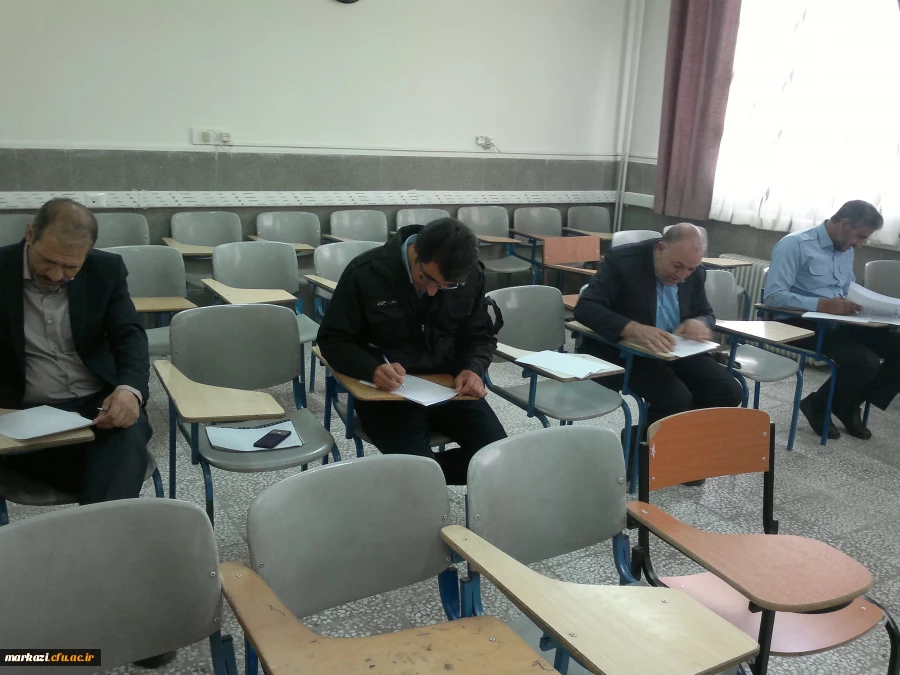 مسابقه کتابخوانی با عنوان « نامه امیرالمومنین به مالک اشتر» ویژه نگهبانان در دانشگاه فرهنگیان استان مرکزی برگزار شد. 4