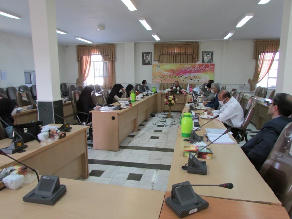 جلسه شورای آموزشی پردیس های استان مرکزی تشکیل شد 4