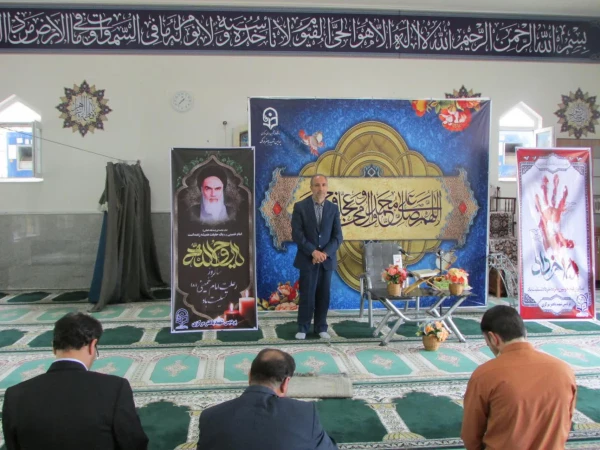 امام خمینی  (ره) الگوی بشریت است 7