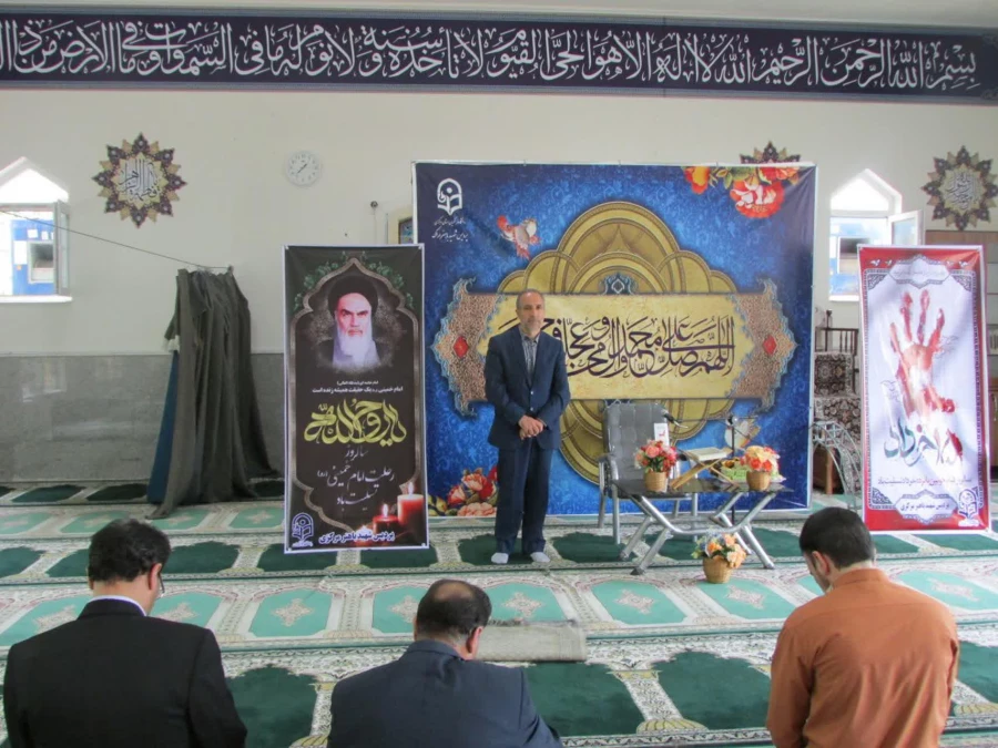 امام خمینی  (ره) الگوی بشریت است 7