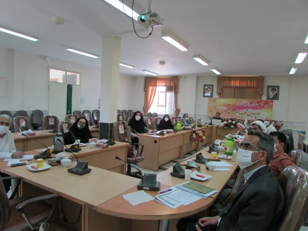 جلسه هم اندیشی اعضای هیات علمی دانشگاه فرهنگیان استان برگزار شد 5