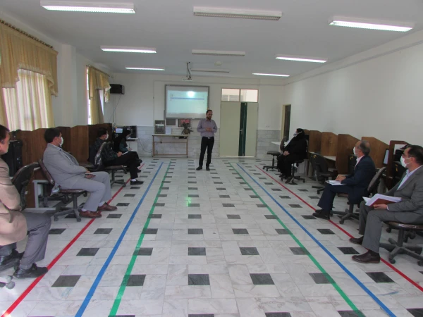 جلسه هم اندیشی اعضای هیات علمی دانشگاه فرهنگیان استان مرکزی برگزار شد 4