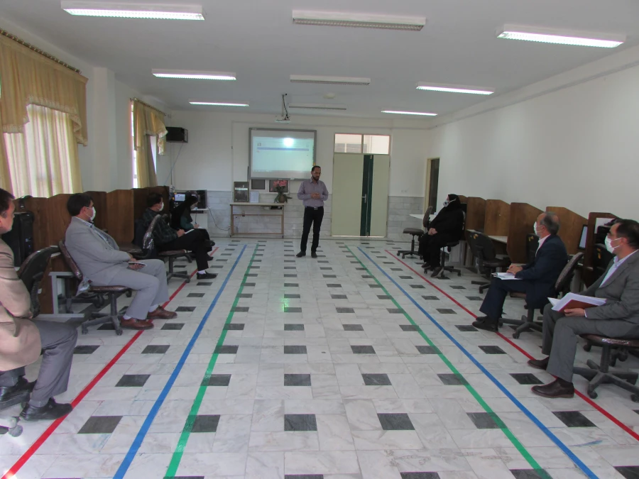 جلسه هم اندیشی اعضای هیات علمی دانشگاه فرهنگیان استان مرکزی برگزار شد 4