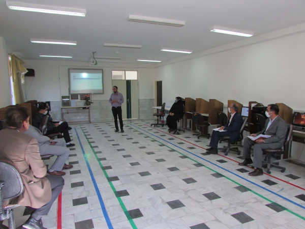 جلسه هم اندیشی اعضای هیات علمی دانشگاه فرهنگیان استان مرکزی برگزار شد 5