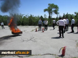 دوره آموزش اطفاء حریق برای نگهبانان و نیروهای خدماتی دانشگاه فرهنگیان استان مرکزی برگزار شد 6