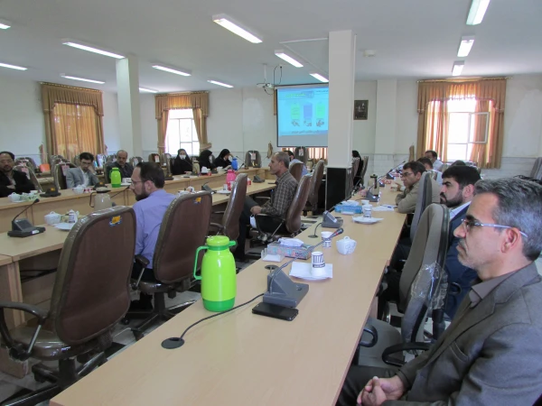 دوره کاربردهای آموزشی شبکه های اجتماعی  در دانشگاه فرهنگیان استان مرکزی برگزار شد 5