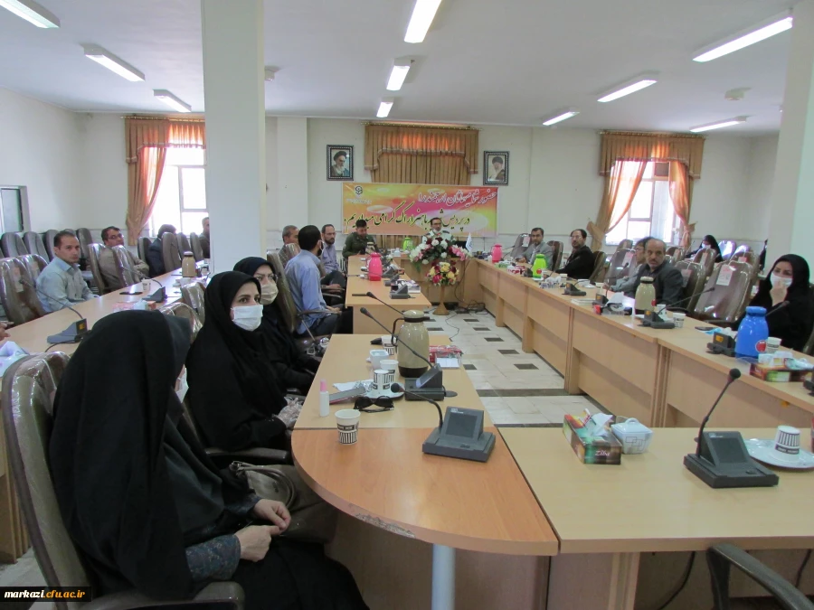 دوره کاربردهای آموزشی شبکه های اجتماعی  در دانشگاه فرهنگیان استان مرکزی برگزار شد 6