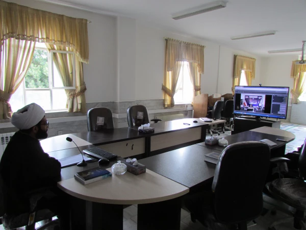 جلسه هم اندیشی با موضوع شیوه پاسخگویی به شبهات دانش آموزان  در دانشگاه فرهنگیان استان مرکزی برگزار شد 3