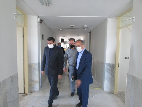 بازدید مدیرکل آموزش و پرورش استان مرکزی از روند ساخت و ساز و تعمیرات در پردیس حضرت زینب کبری(س) 4