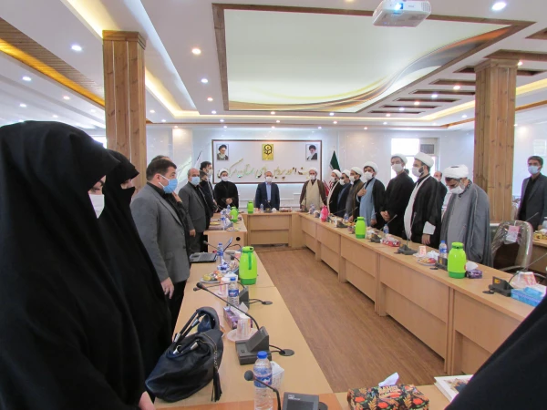 آیین تکریم و معارفه مسئول دفتر نهاد نمایندگی مقام معظم رهبری در دانشگاه فرهنگیان استان مرکزی برگزار شد 4