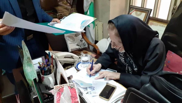 اهداء مبلغ سه میلیارد ریال توسط خیر اراکی جهت توسعه ساختمان آموزش پردیس حضرت زینب کبری(س) 2