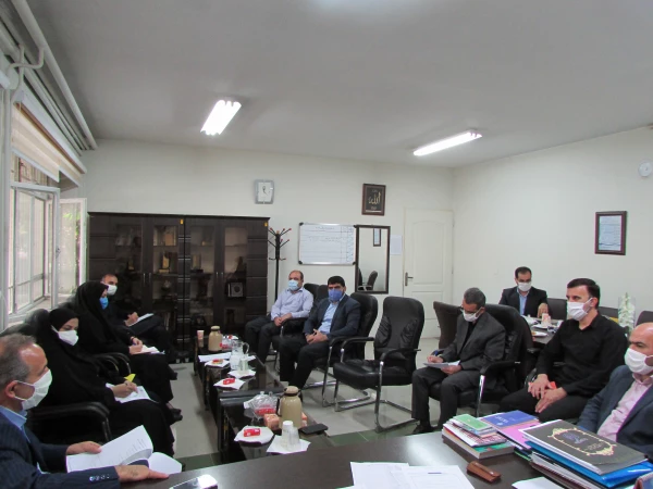 اولین جلسه کمیته استانی ساماندهی و کیفیت بخشی فضا، تجهیزات، فناوری و نیروی انسانی  پردیس های دانشگاه فرهنگیان استان مرکزی برگزار شد 3