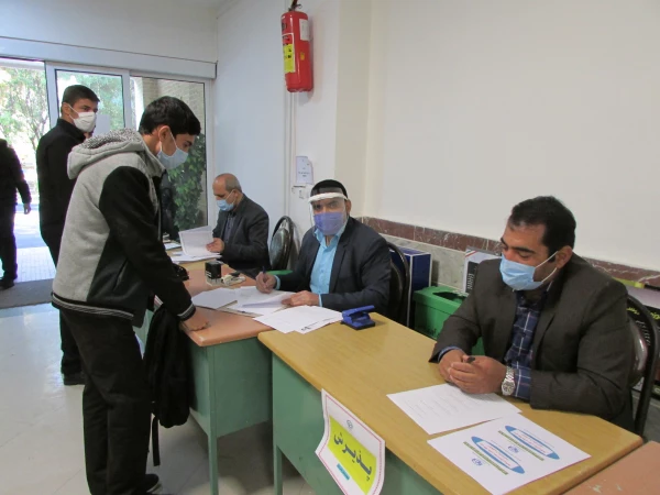 رئیس دانشگاه فرهنگیان استان مرکزی از مراحل انجام مصاحبه داوطلبان ورود به دانشگاه فرهنگیان بازدید کرد 3